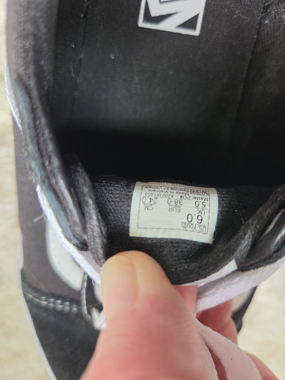Vans Black and White Low-Top Skate Shoes - Picture 5 of 6